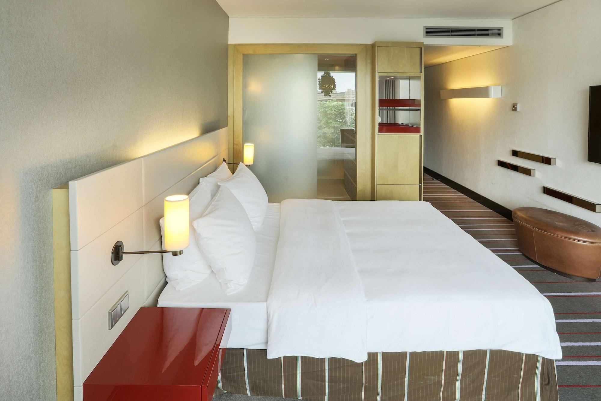 Radisson Blu Media Harbour Hotel, Duesseldorf Ngoại thất bức ảnh