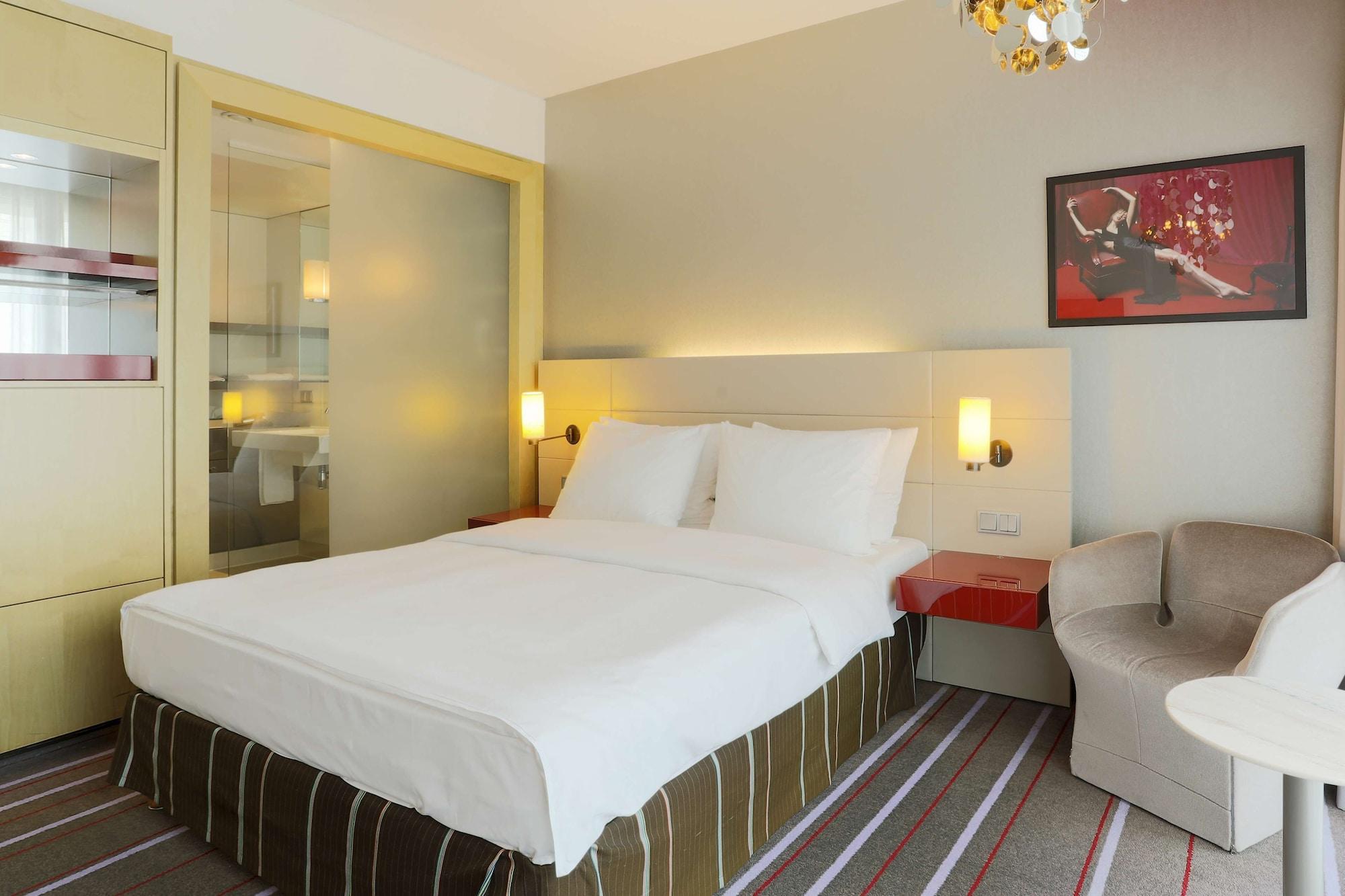 Radisson Blu Media Harbour Hotel, Duesseldorf Ngoại thất bức ảnh