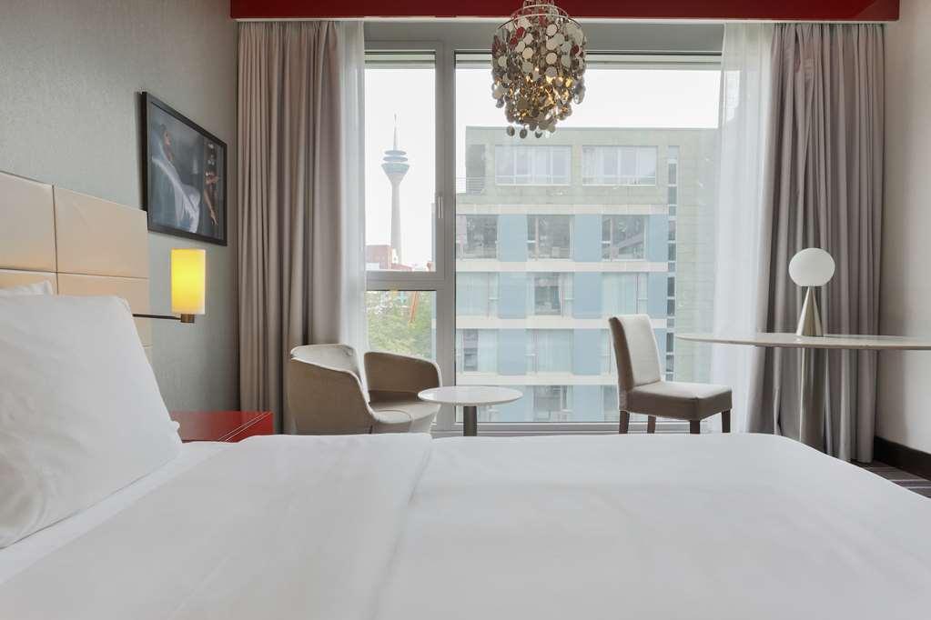 Radisson Blu Media Harbour Hotel, Duesseldorf Phòng bức ảnh