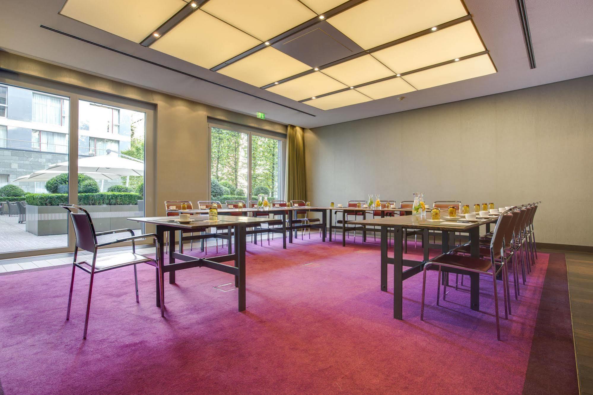 Radisson Blu Media Harbour Hotel, Duesseldorf Ngoại thất bức ảnh