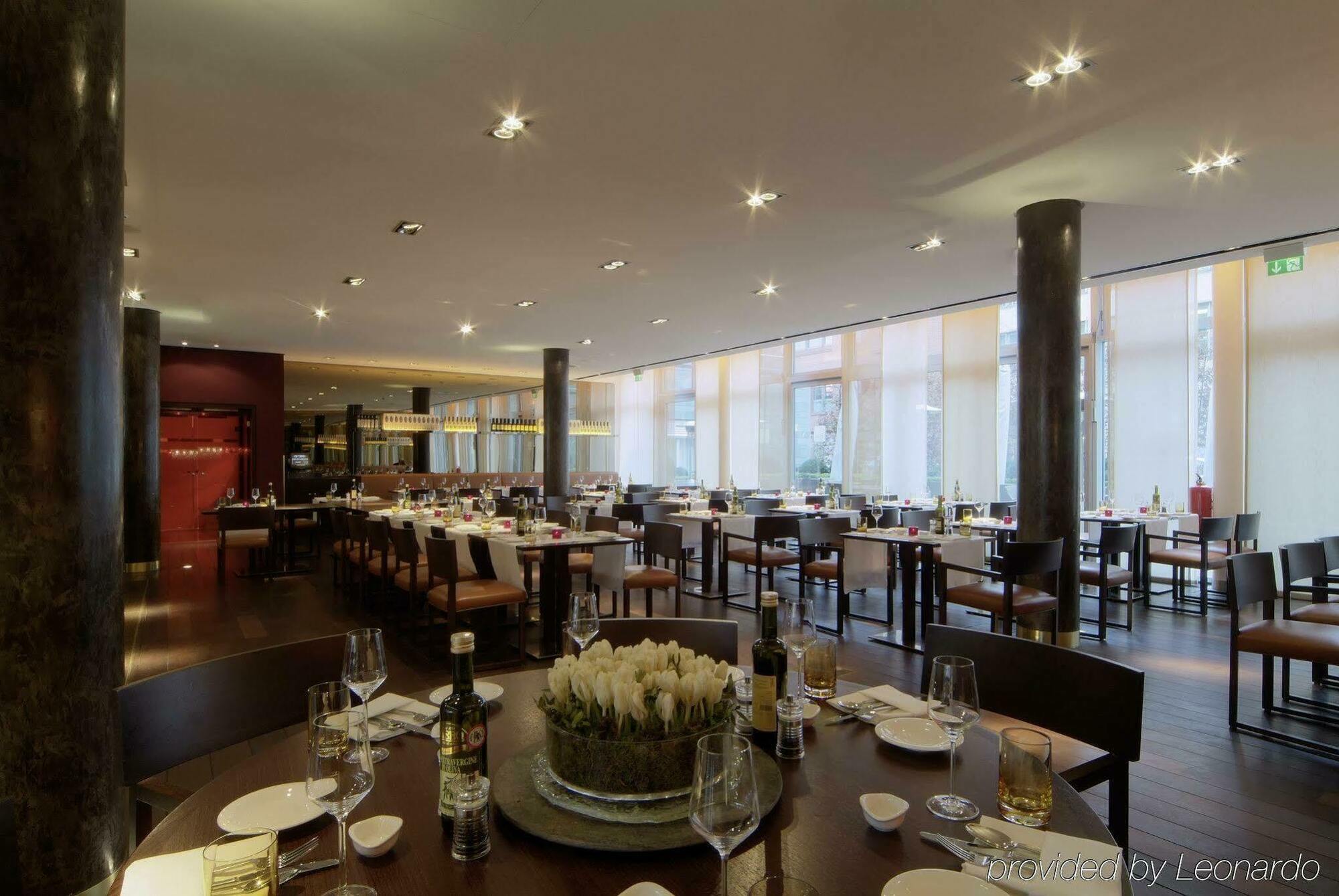 Radisson Blu Media Harbour Hotel, Duesseldorf Nhà hàng bức ảnh